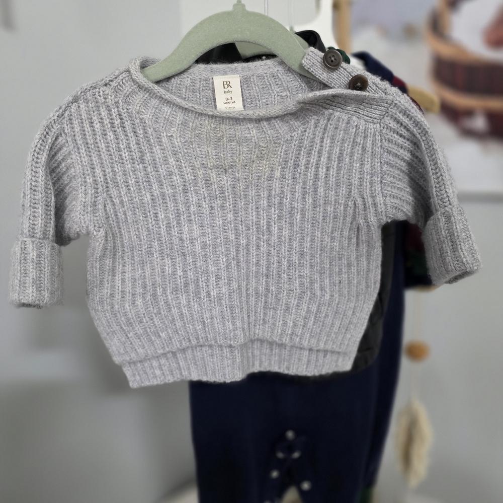 Gray Ribbed Cashmere Sweater